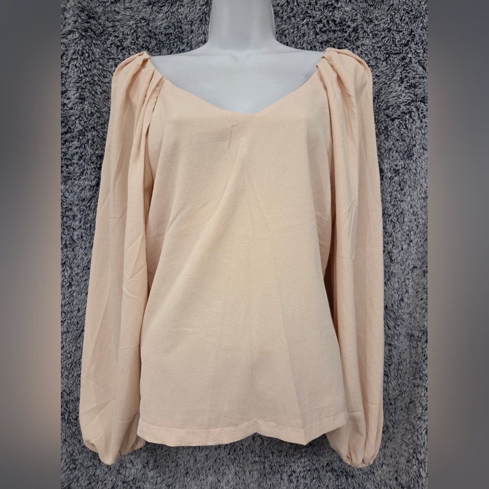 Bohme Balloon Pleetes Sleeve Cream Blouse